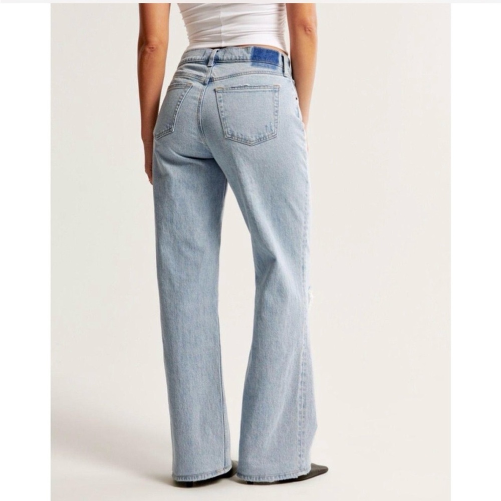 ABERCROMBIE & FITCH The Baggy Low Rise Distressed Curve Love Jeans Size 27 - Picture 2 of 9